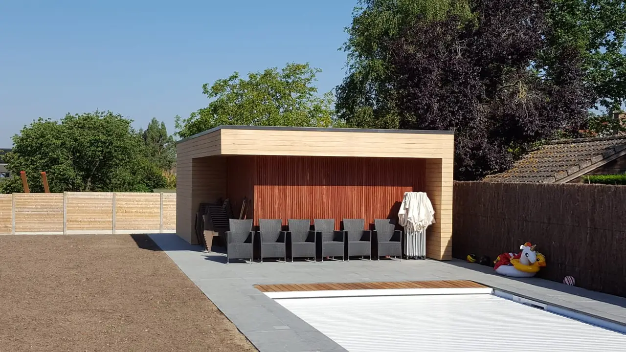 Pool house
