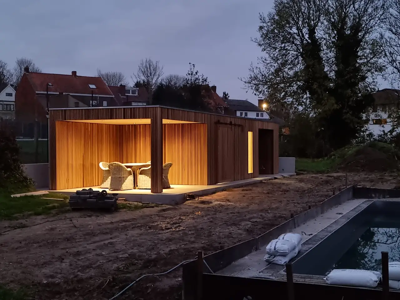 Pool house